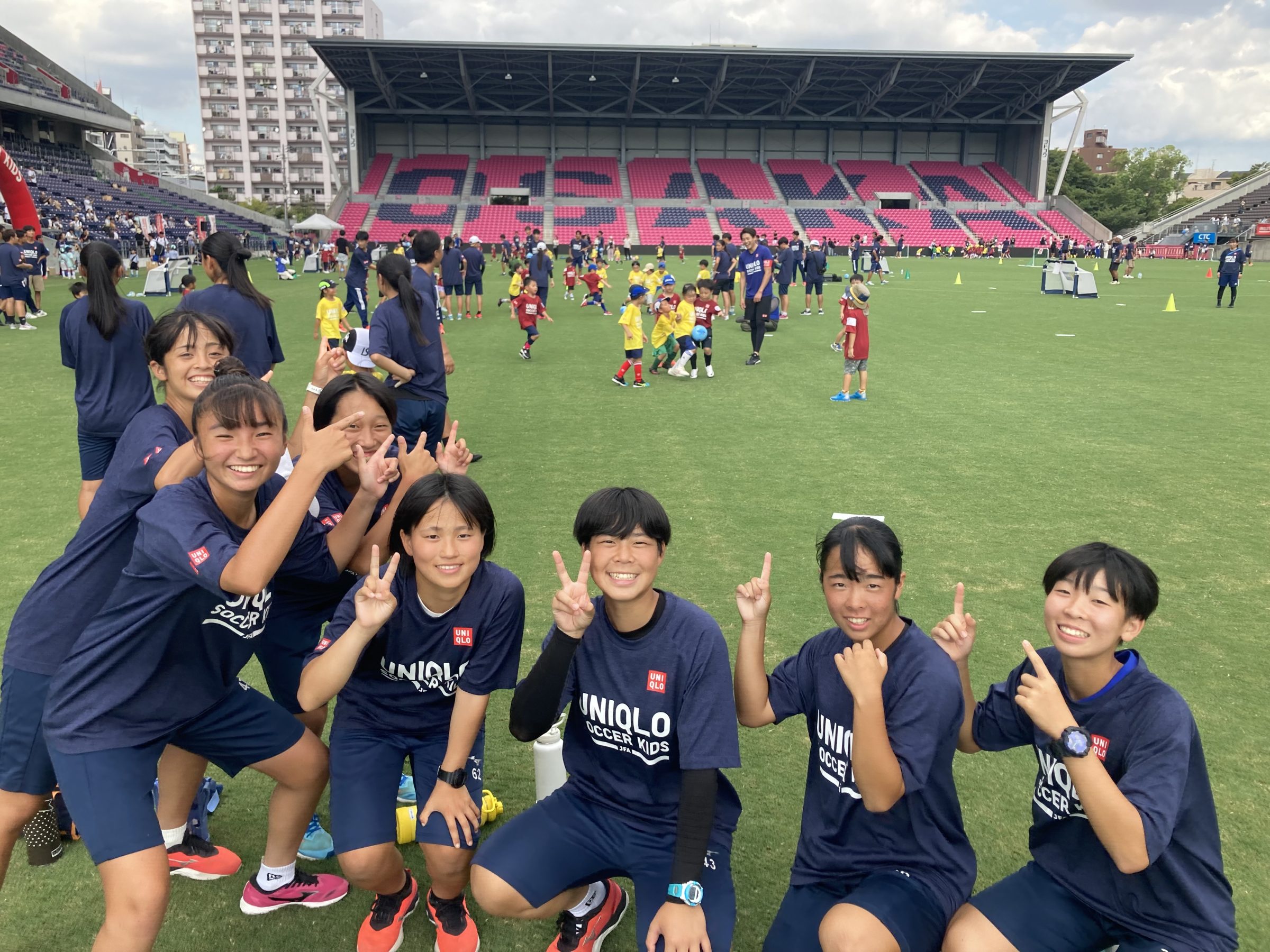 女子サッカー部】ユニクロキッズの運営お手伝い | 追手門学院中・高等学校